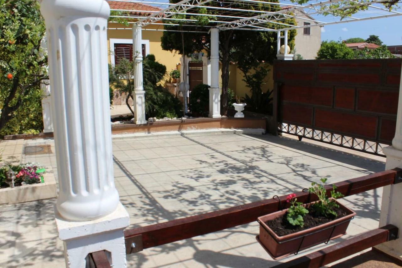 T&D Apartmani Pula Exteriér fotografie